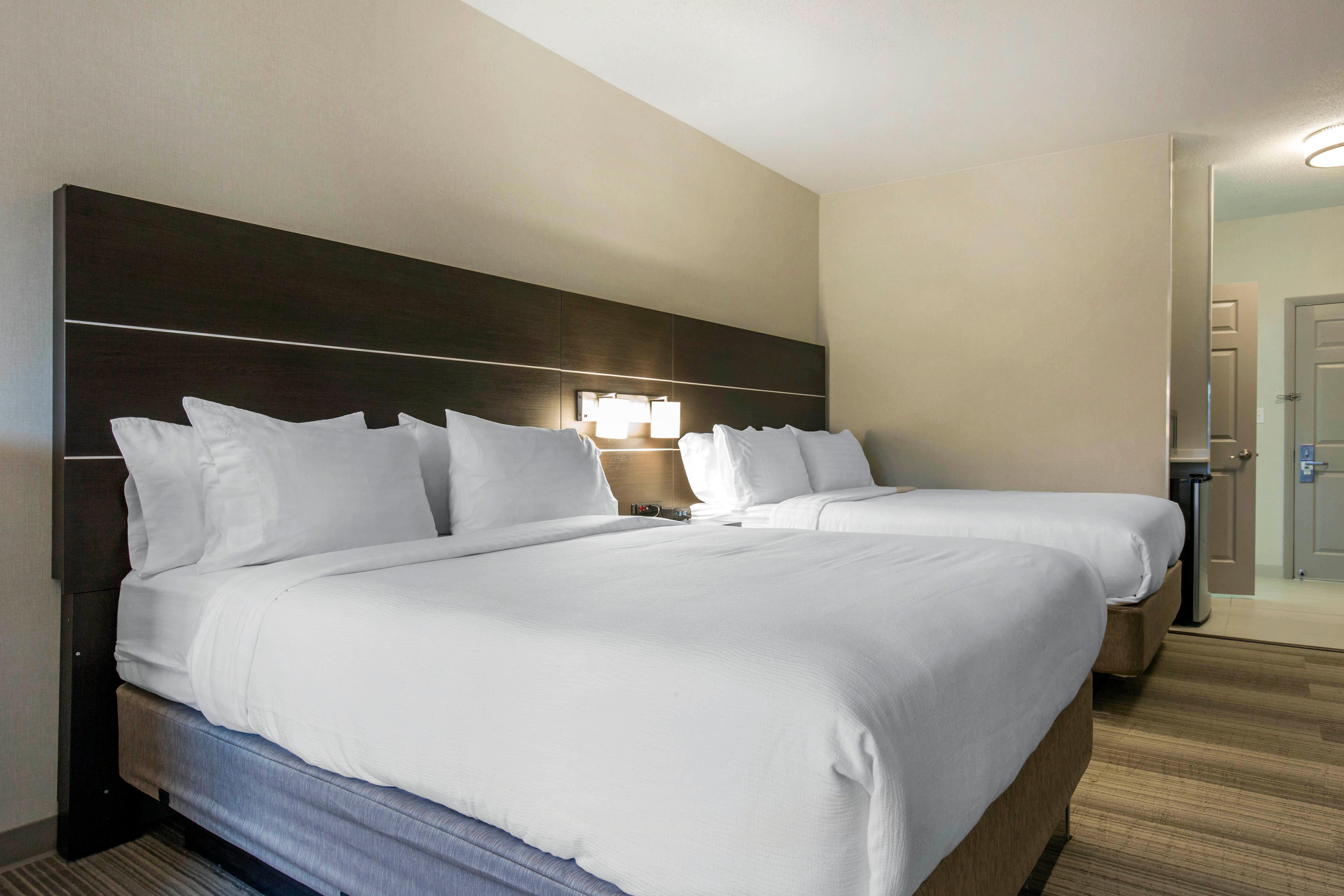 Holiday Inn Express And Suites Chicago West - St Charles By Ihg Saint Charles Exterior foto
