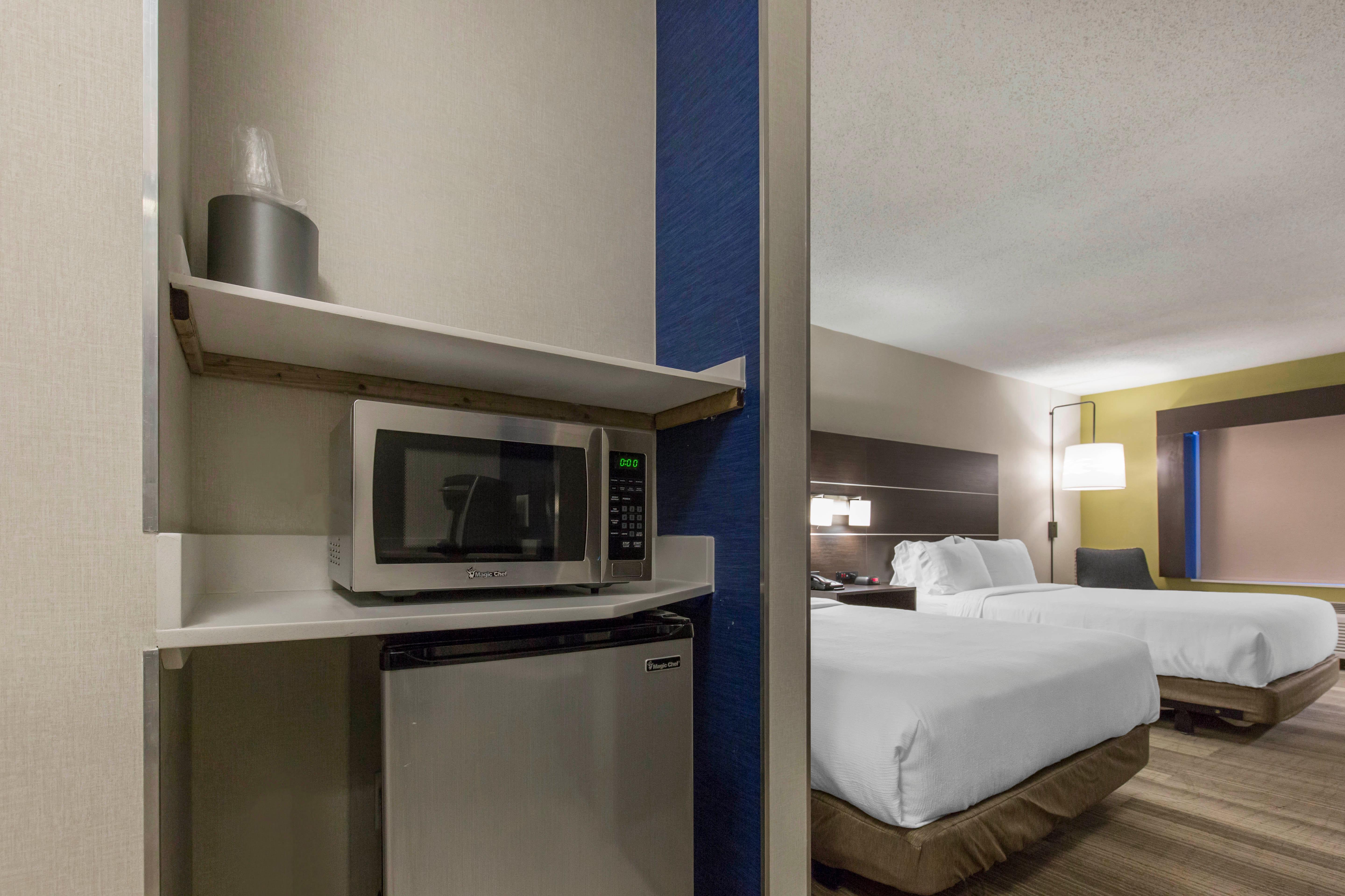 Holiday Inn Express And Suites Chicago West - St Charles By Ihg Saint Charles Exterior foto
