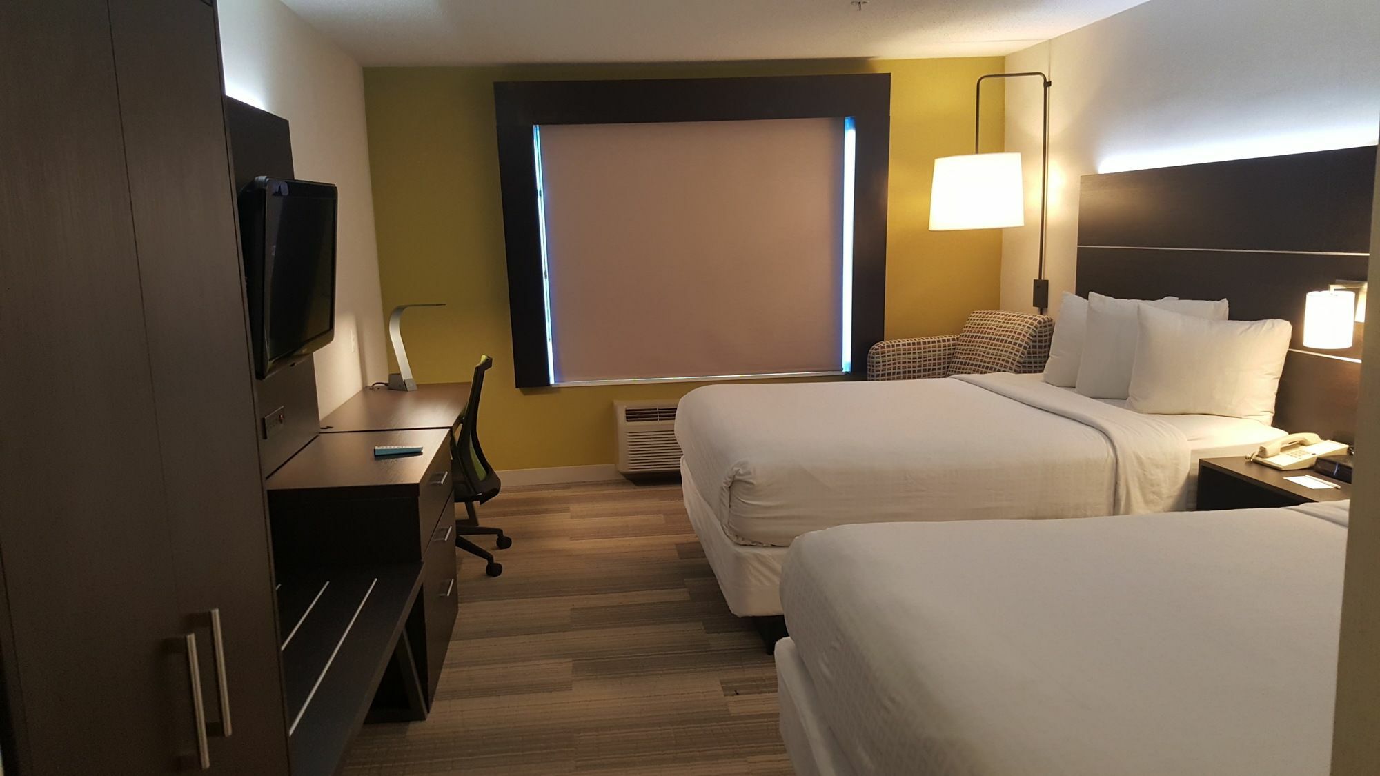 Holiday Inn Express And Suites Chicago West - St Charles By Ihg Saint Charles Exterior foto